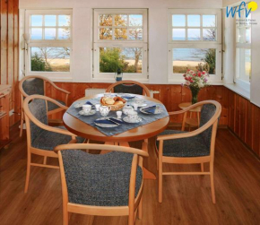 Weisses Rössl Ferienwohnung Wellenreiter in Binz